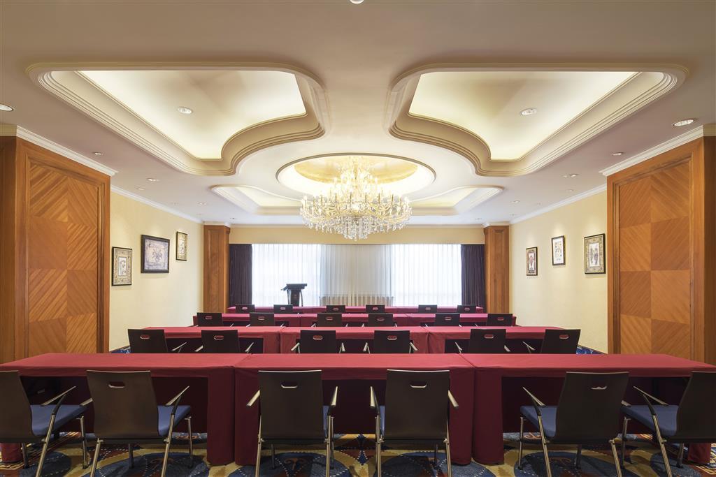 Hongqiao Jin Jiang Hotel Shanghai Exterior photo